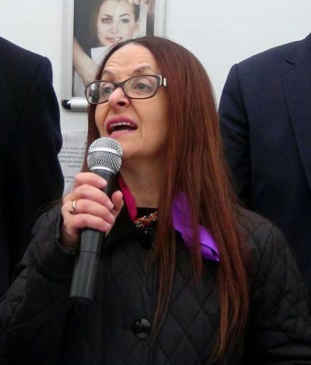 ERZURUM DA KADINA YÖNELİK ŞİDDETE HAYIR İÇİN YÜRÜDÜLER 2