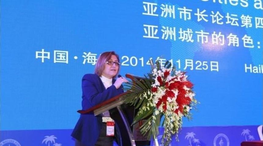 Şahin, &Ccedil;in&rsquo;de Gaziantep&rsquo;i Asyalı Belediye Başkanlarına Anlattı