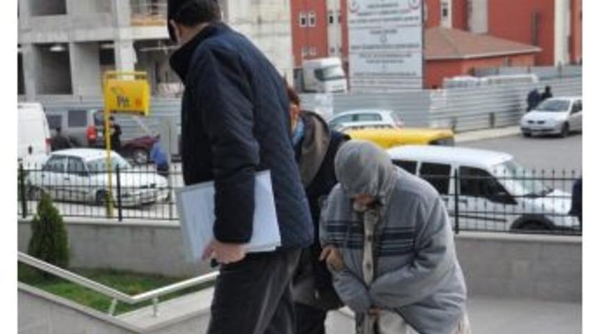 Tekirdağ&rsquo;da Bebeğini &Ccedil;&ouml;pe Atan Anne Serbest Bırakıldı