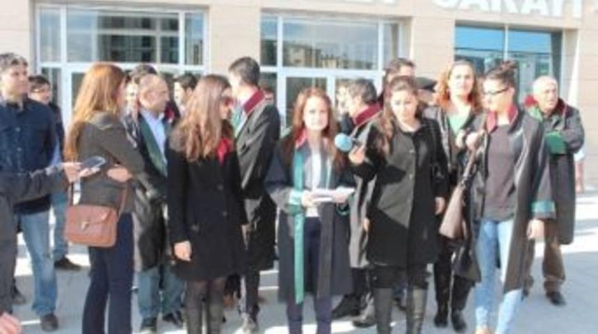 Van Barosu Kadına Şiddeti Protesto Etti