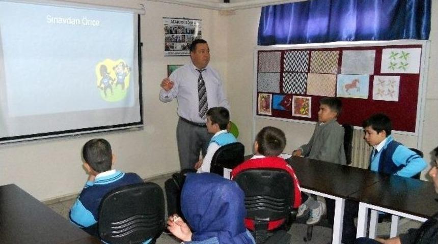 G&ouml;lbaşı&rsquo;nda Sınav &Ouml;ncesi &Ouml;ğrencilere Uyarı