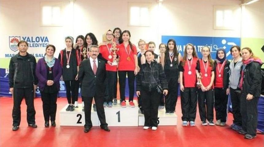 Yalova&rsquo;daki Okul Sporlarında İlk Şampiyonlar Belirlendi