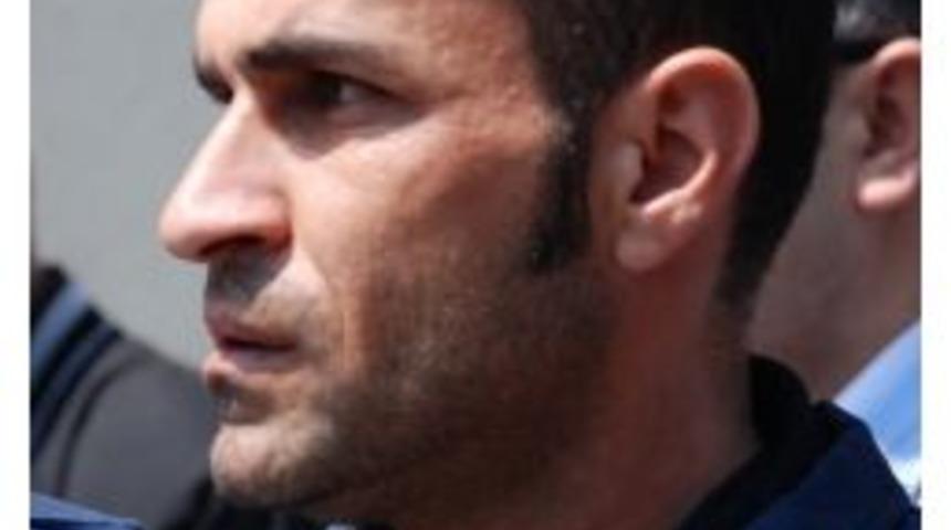 Tek Kişilik H&uuml;crede Kalan Seri Katil Bunalıma Girdi