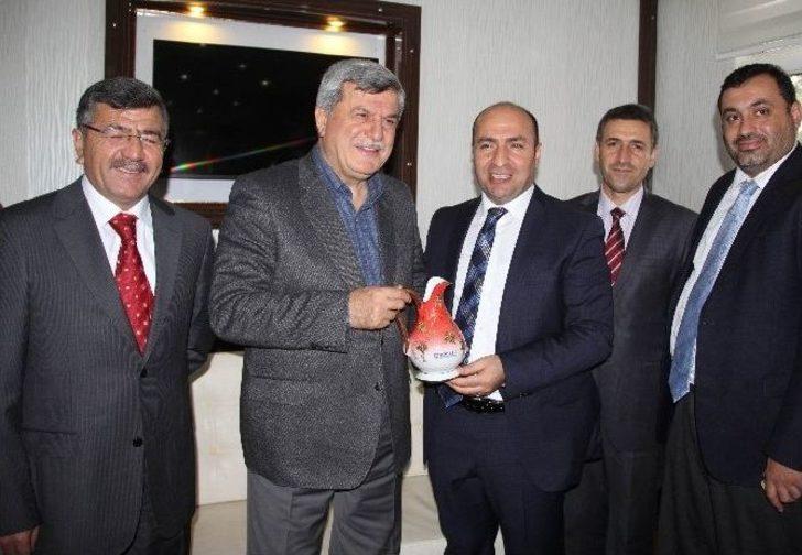 Kocaeli Belediyesinden Mültecilere Yardım G1