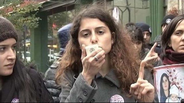 AİLE VE SOSYAL POLİTİKALAR MÜDÜRLÜĞÜ ÖNÜNE “SORU İŞARETİ" 2