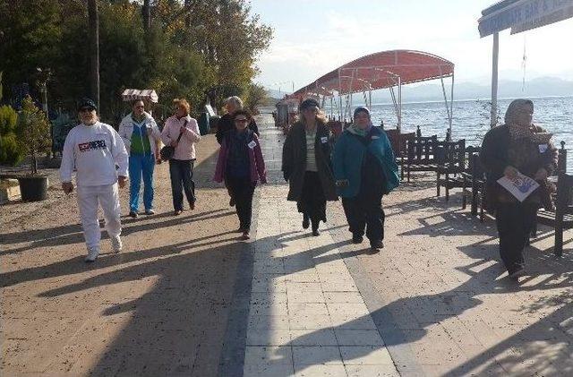 Kadın Akademisi Spor Yaparak Şiddete Karşı Tepki Koydu 1