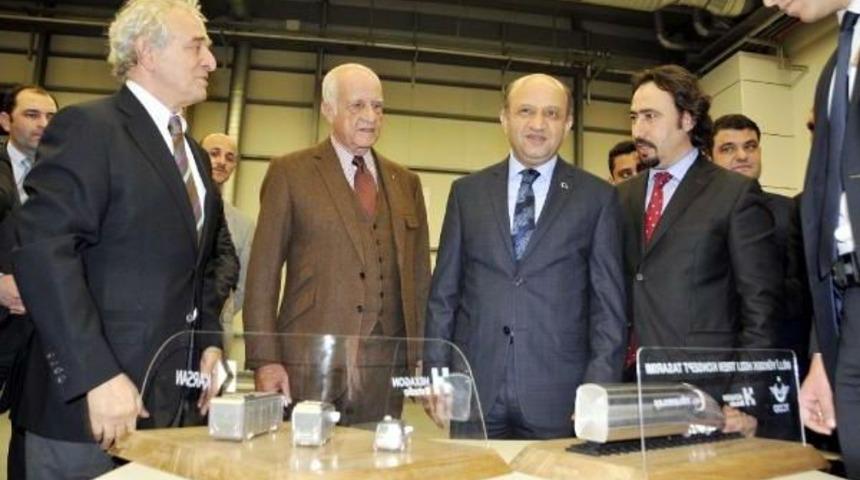 BAKAN IŞIK: YERLİ OTOMOBİLİN 2020'DEN &Ouml;NCE D&Uuml;NYA YOLLARINDA OLACAĞI İNANCINDAYIM