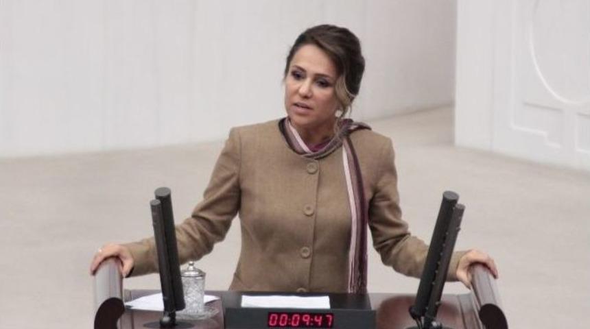 Ak Parti’li Enç: “vitrin Olarak Görülmekten Bıktım”