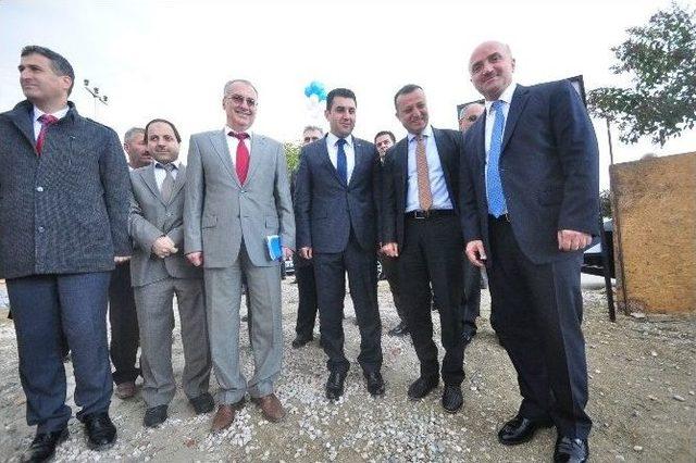 Kemalpaşa Sgk’ya Yeni Hizmet Binası 1