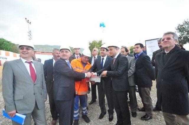 Kemalpaşa Sgk’ya Yeni Hizmet Binası 2