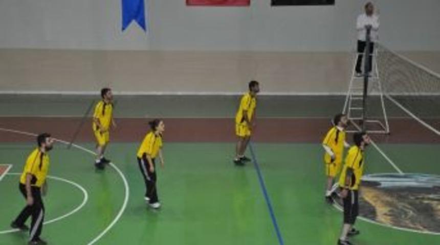 &Uuml;rg&uuml;p&rsquo;te Voleybol Turnuvası