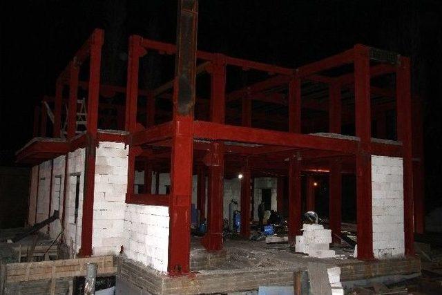 Soğuk Havada Gece Mesaisi 2