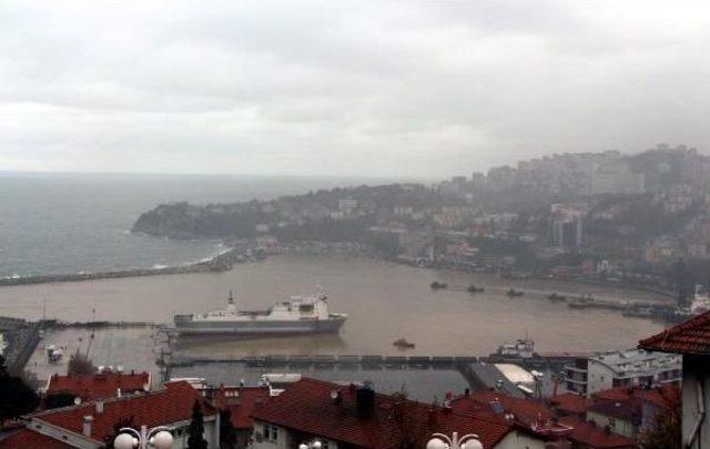 KARADENİZ ÇAMUR RENGİNİ ALDI 1