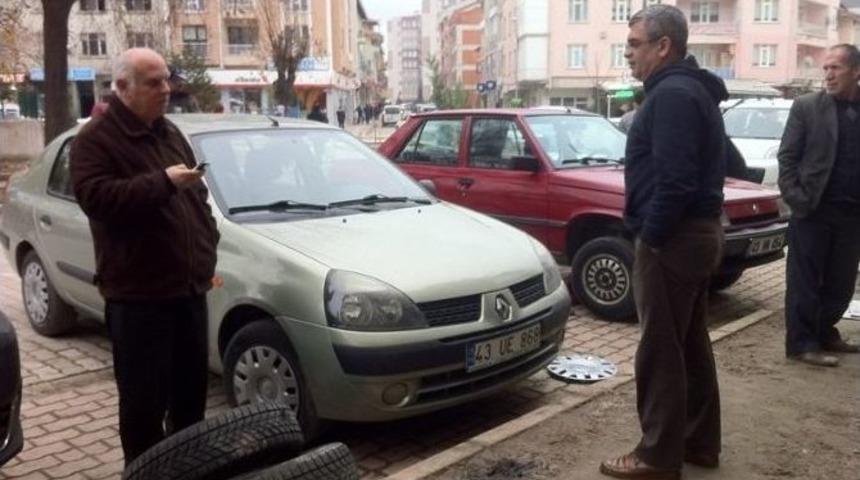 Tavşanlı&rsquo;da Oto Lastik&ccedil;ilerin İşleri Yoğunlaştı