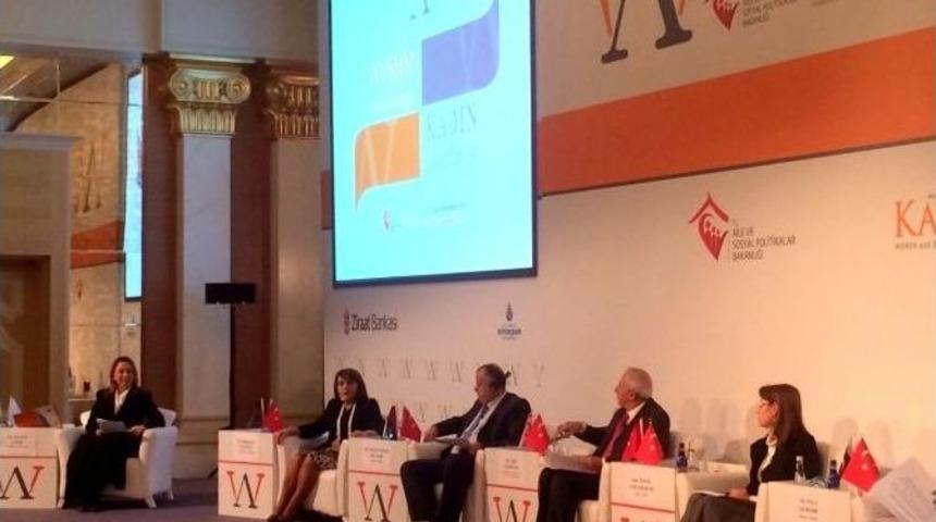 &Ccedil;alık, Kadem Zirvesinde Bakanlara Moderat&ouml;rl&uuml;k Yaptı