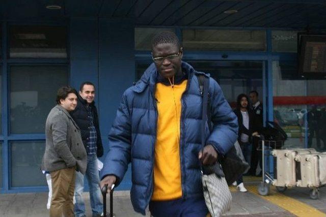 Metalıst Kharkıv Trabzon&rsquo;da 3