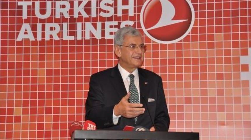 AB BAKANI BOZKIR, THY'NIN ERASMUS &Ouml;ĞRENCİLERİNE YAPACAĞI İNDİRİM İ&Ccedil;İN PAZARLIK YAPTI