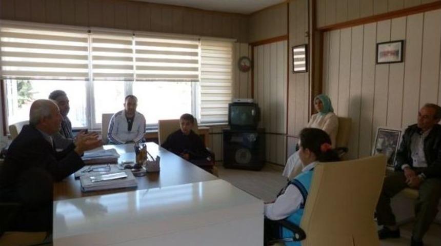 Engelli Sporcular Gen&ccedil;lik Hizmetleri Ve Spor İl M&uuml;d&uuml;r&uuml; Doyuk&rsquo;u Ziyaret Etti