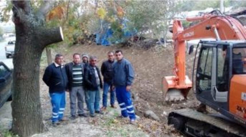 B&uuml;y&uuml;kşehir &Ouml;demiş Derelerini Temizliyor