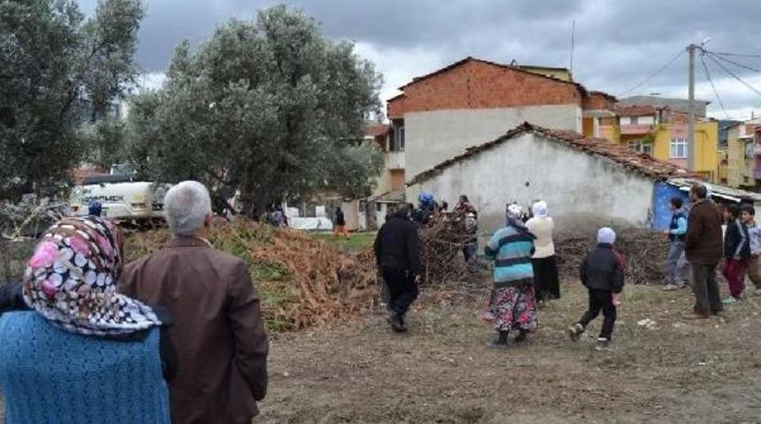 GEMLİK&rsquo;TE YIKIM GERGİNLİĞİ