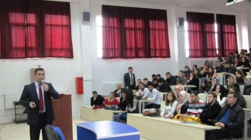 &Ouml;ğrencilere Madde Bağımlılığı Ve Zararlı Alışkanlıklar Konferansı