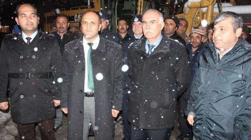 Beyşehir&rsquo;de Karla M&uuml;cadele &Ccedil;alışmaları