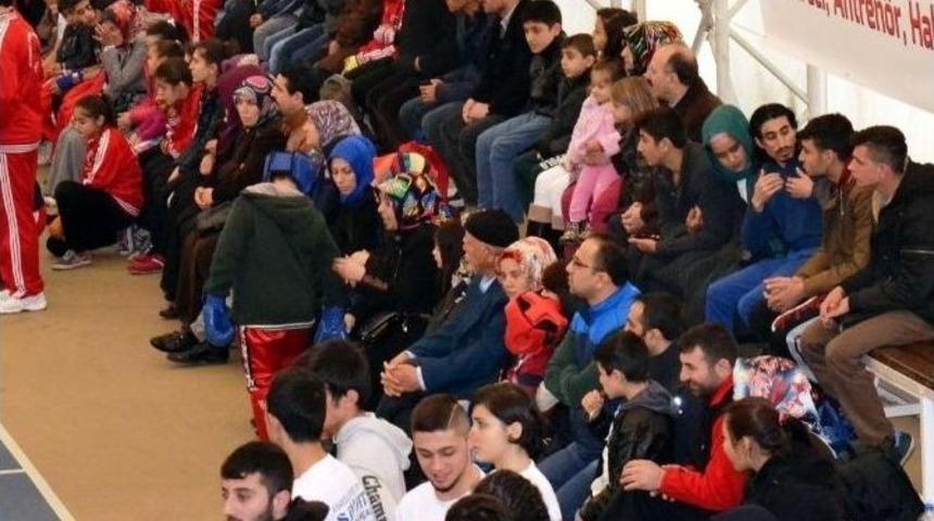 Savatede Ayvalık R&uuml;zg&acirc;rı Esti