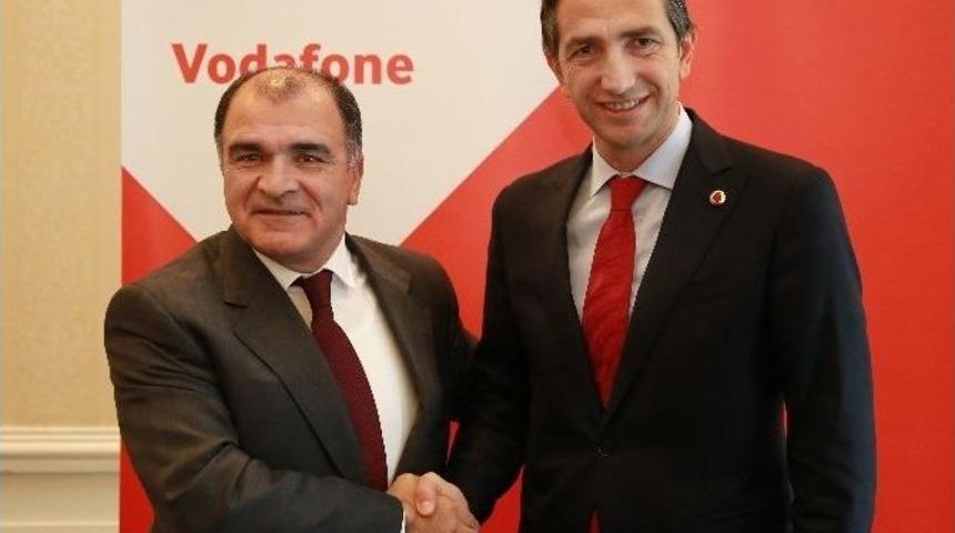 Turizm Sekt&ouml;r&uuml; Vodafone Crm İle Yarına Hazır