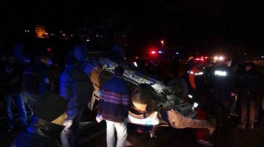 Batman&rsquo;da Polis Otosu Devrildi: 1 Yaralı