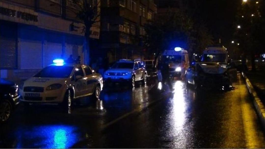 Diyarbakır&rsquo;da Trafik Kazası: 2&rsquo;si Ağır 7 Yaralı
