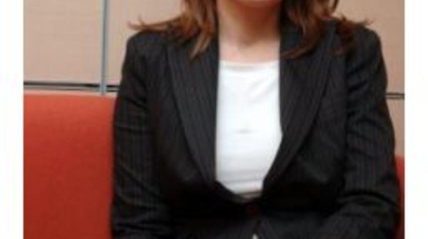 "LİRANIN DEĞER KAYBI UZUN VADEDE DEVAM EDECEK"