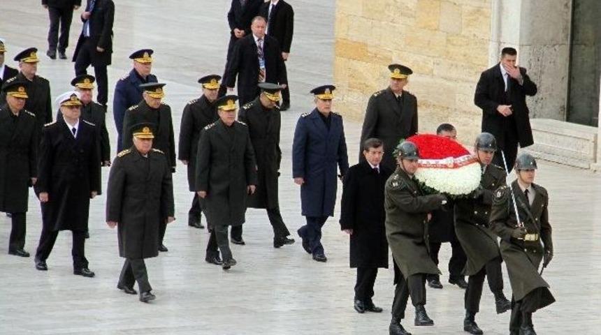 Yaş &Uuml;yeleri Anıtkabir&rsquo;i Ziyaret Etti