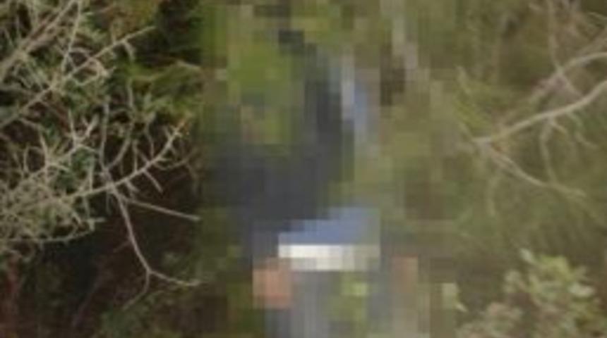 Eşini Arayıp "hakkınızı Helal Edin" Diyerek Kendini Astı