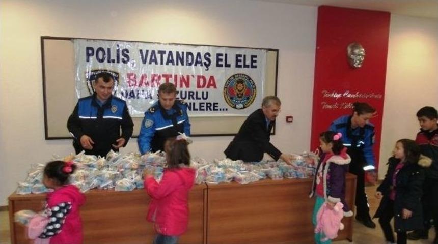 Altınok Miniklere Hediye Dağıttı