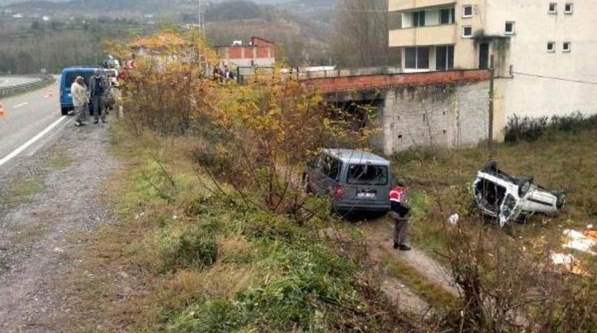 ZONGULDAK'TA İKİ KAZA: 1 &Ouml;L&Uuml;, 7 YARALI