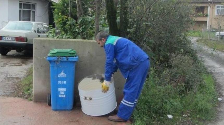 Kartepe Belediyesi K&uuml;l Kovası Dağıtıyor
