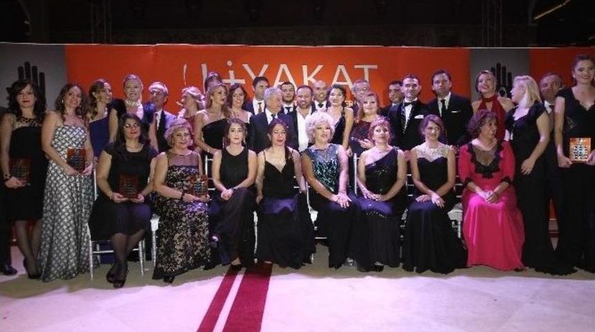 Liyakat Hayatları Değiştirecek