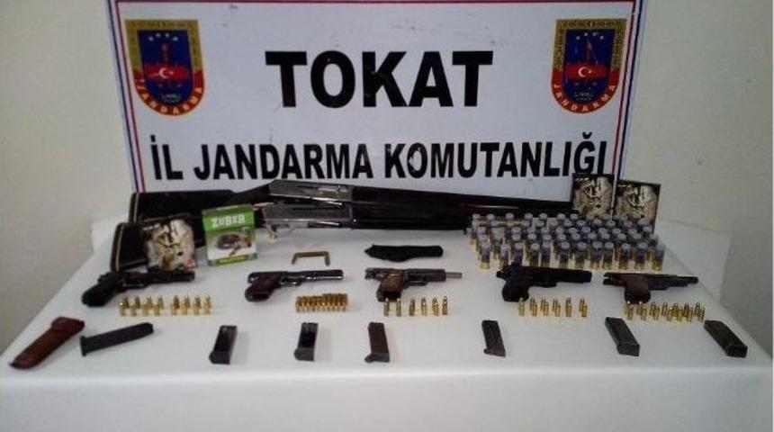 Tokat&rsquo;ta Ka&ccedil;ak Silah Operasyonu