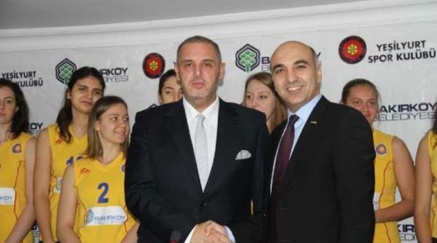 BAKIRK&Ouml;Y BELEDİYESİ, YEŞİLYURT BAYAN VOLEYBOL TAKIMINA SPONSOR OLDU