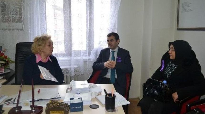 Aile Ve Sosyal Politikalar İl M&uuml;d&uuml;rl&uuml;ğ&uuml; Kadın Sorunlarına Yoğunlaştı