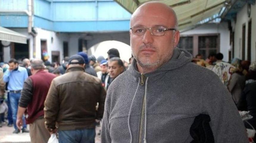 Iraklı Doktor, M&uuml;hendis, Albay Aşevinden Yemek Alıyor