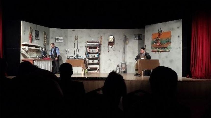 Kağıthanelilerden &lsquo;kayıp Ruhlar Kıraathanesi&rsquo;ne Tam Not