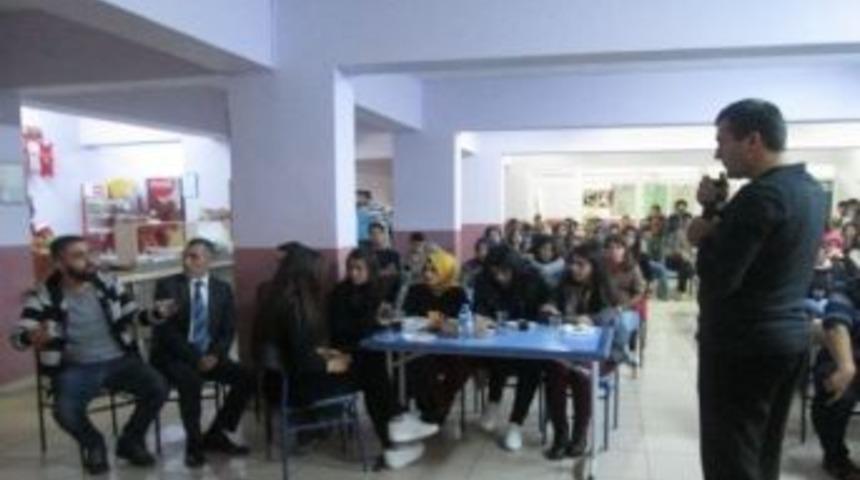 Yurtkur&rsquo;dan Kariyer Sohbeti Semineri