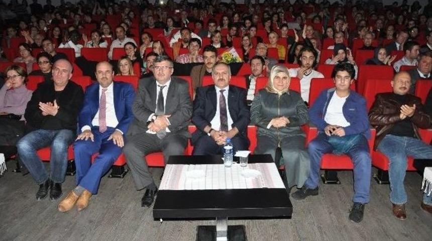 &Ouml;ğretmenler T&uuml;rk&uuml; Ziyafeti Yaşattı