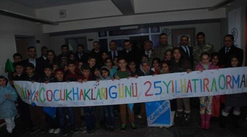 D&uuml;nya &Ccedil;ocuk Hakları G&uuml;n&uuml; 25. Yıl Hatıra Ormanı Etkinliği D&uuml;zenlendi