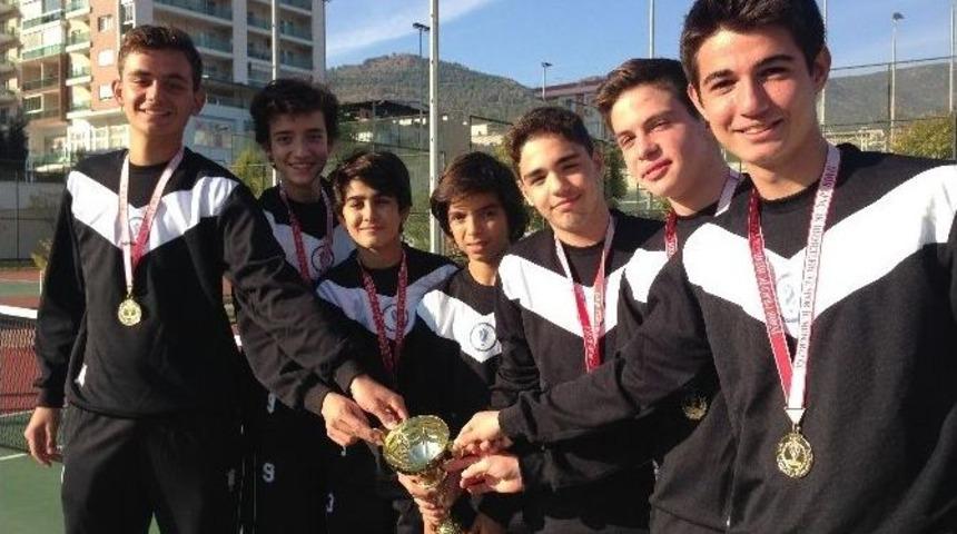 Yamanlar Koleji Teniste De Şampiyon
