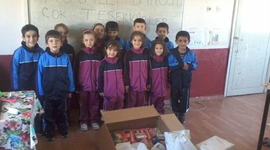 &rsquo;soran Anne&rsquo;den &Ouml;ğrencilere Şefkat Eli