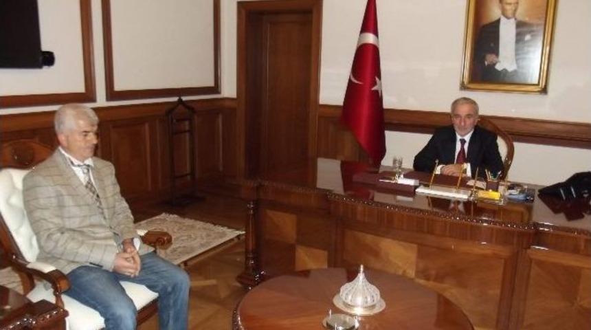 Ege B&ouml;lgesi Malatyalılar Derneği&rsquo;nden Vali S&uuml;leyman Kam&ccedil;ı&rsquo;ya Ziyaret