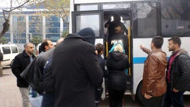 Bonuslu Fuhuş Çetesine Polis Baskını