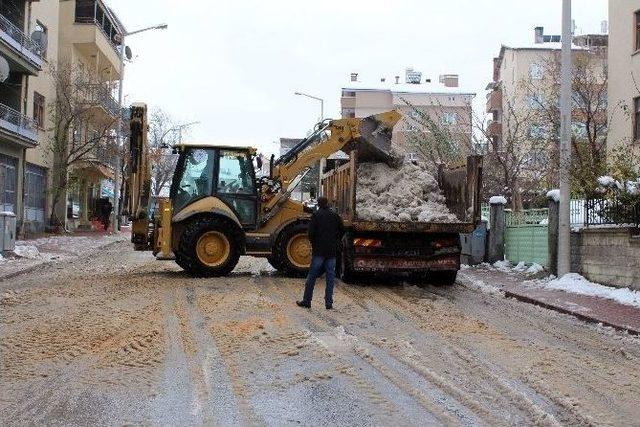 Beyşehir G&ouml;l&uuml;ne Kar Takviyesi 1